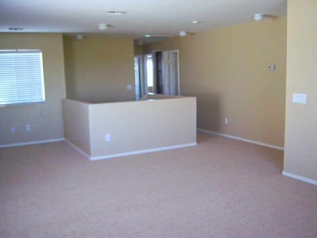 Building Photo - COMING SOON!! 4 BED 3 BATH, 2 CAR GARAGE IN SAN TAN VALLEY