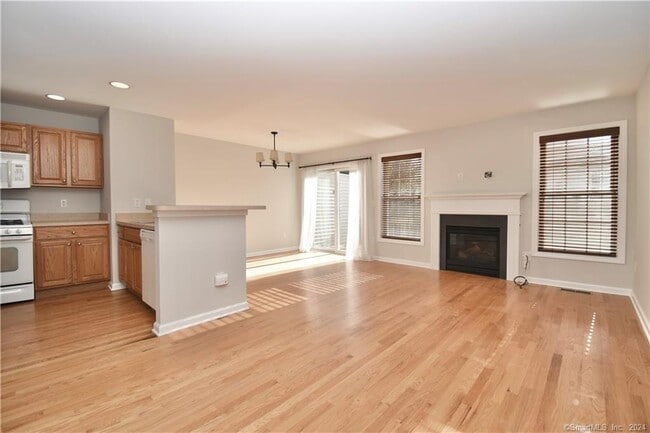 Building Photo - 1302 Briar Woods Ln