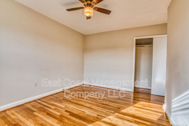 Building Photo - 6149 Dunroming Rd