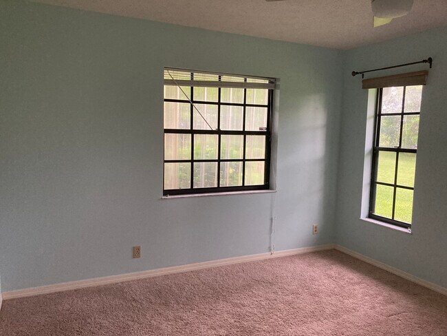 3rd Bedroom - 34 NE Acacia Trl