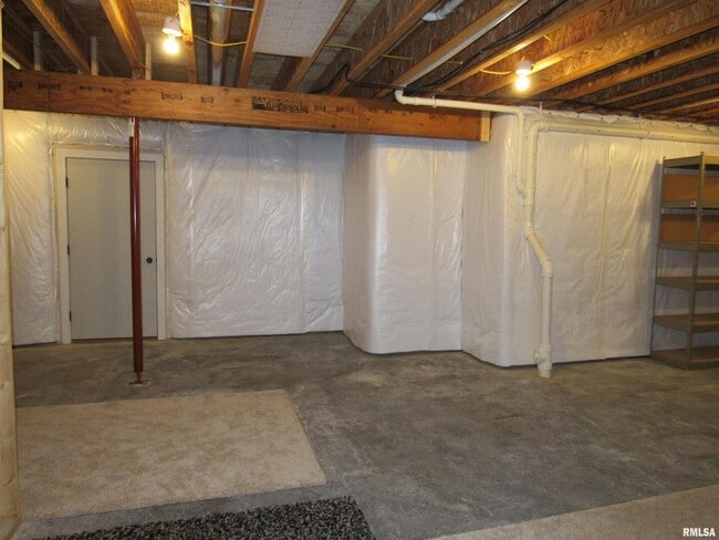 Building Photo - 1659 Celtic Ct