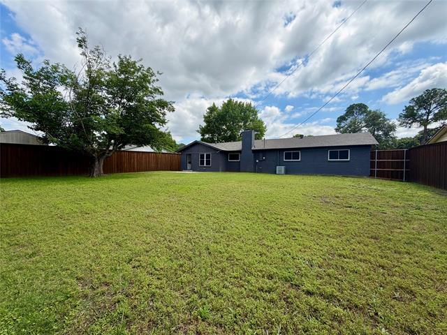 Building Photo - 2021 Lexington Pl