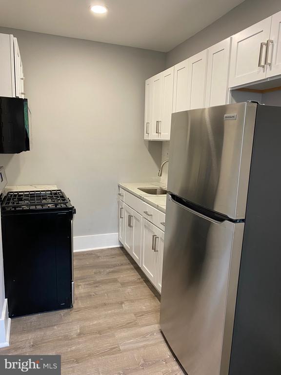 Building Photo - 6100 McCallum St