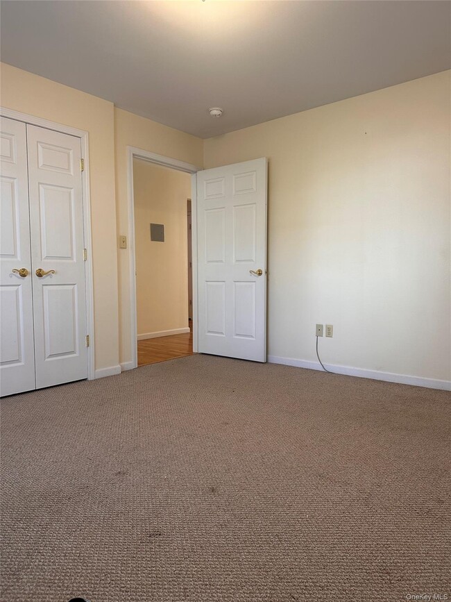 Building Photo - 105 N Montgomery St