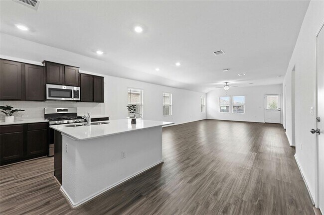 Building Photo - 11813 Roscommon Trl