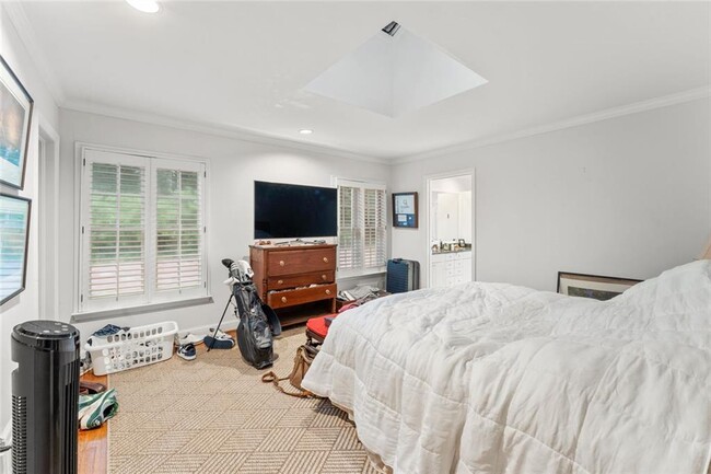 Building Photo - 2986 Mornington Dr NW