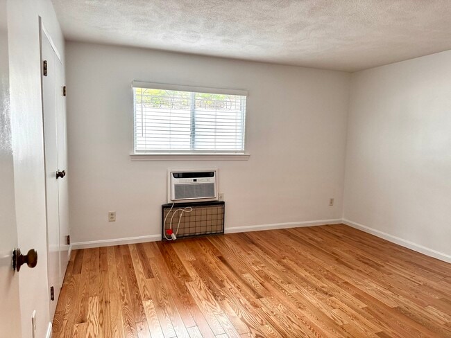 Building Photo - 395 Revere Beach Pkwy
