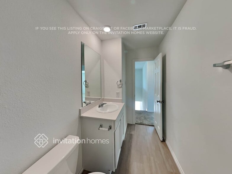 Building Photo - 18739 Faustina Way