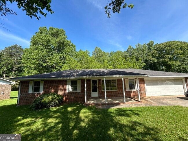 Building Photo - 33 Lynhaven Dr