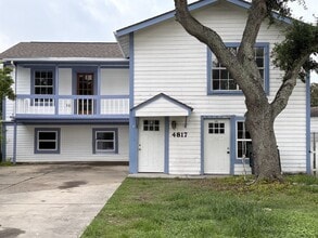 Building Photo - 4817 Ave Q 1/2