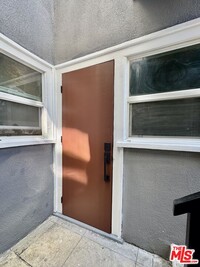 Building Photo - 5520 Franklin Ave