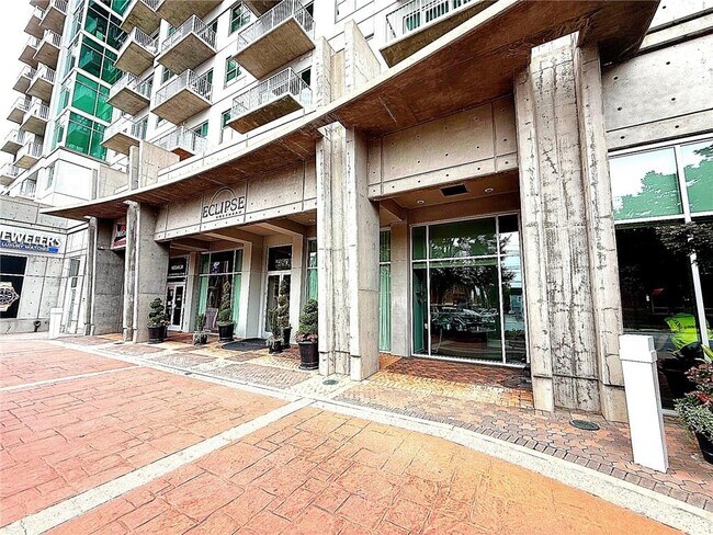 Primary Photo - 250 Pharr Rd NE