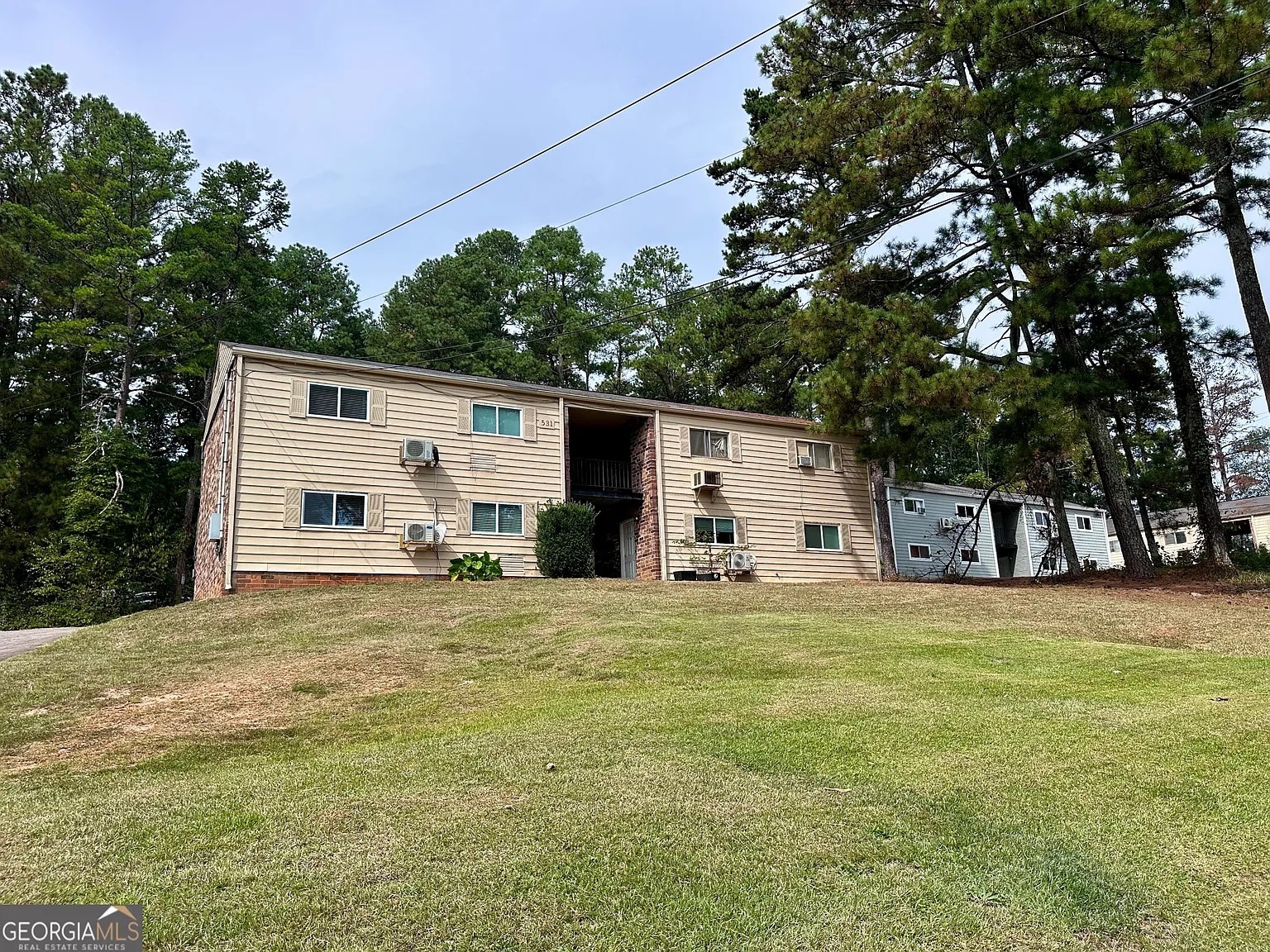 Building Photo - Room in Apartment on Gresham Park Dr