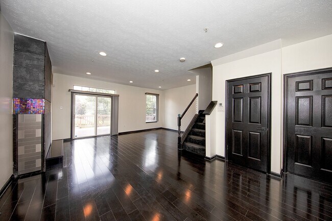 Building Photo - Modern Comfort Meets Everyday Convenience in this Stunning Forest Hill Townhome with 3 Beds & 3.5...