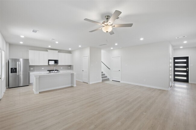 Building Photo - 7942 Alset Dr