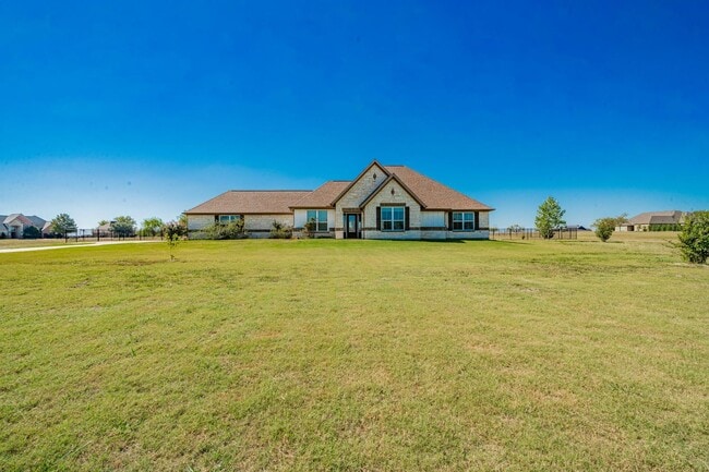 Building Photo - Your Royse City Retreat Awaits!