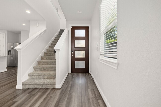 Building Photo - 9914 Brickhouse Dr