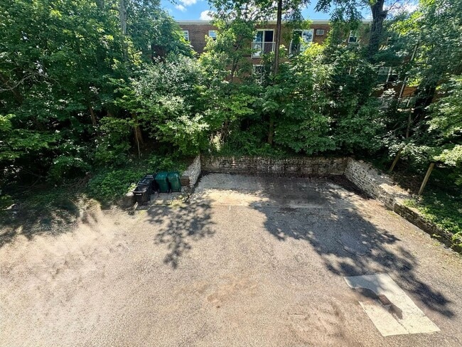 Building Photo - 211 Loraine Ave