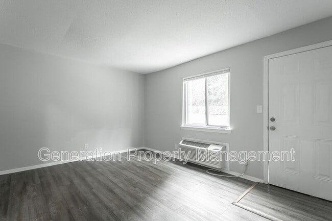 Building Photo - 113 Goodson Ave