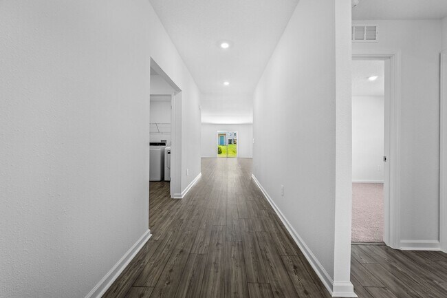 Building Photo - 14491 NW 165th Rd