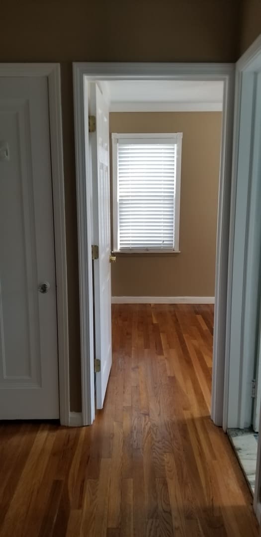 Building Photo - A Charming 3 Bedroom Bungalow, Hardwood Floors, Fenced in Backyard
