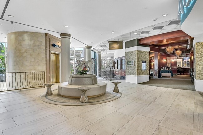 Building Photo - 5220 Seawall Blvd