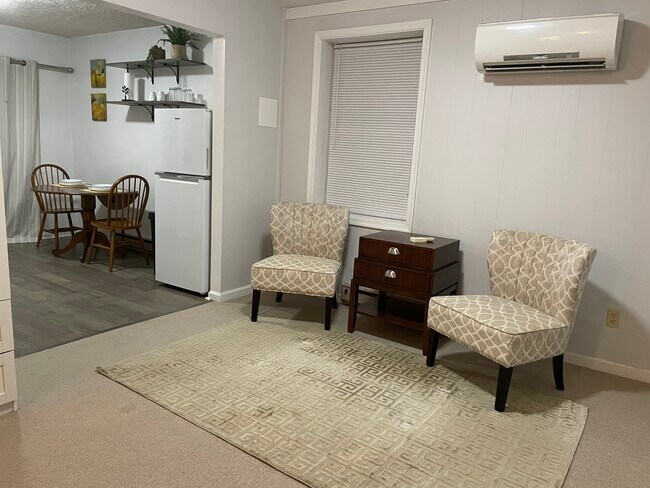 Building Photo - 2840 Hollymead Dr