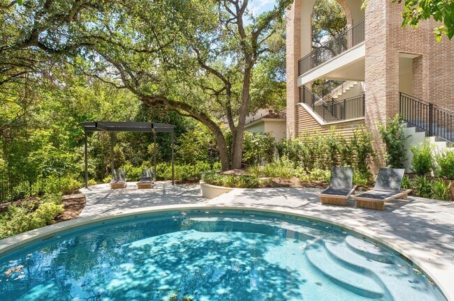 Building Photo - 4500 River Wood Ct