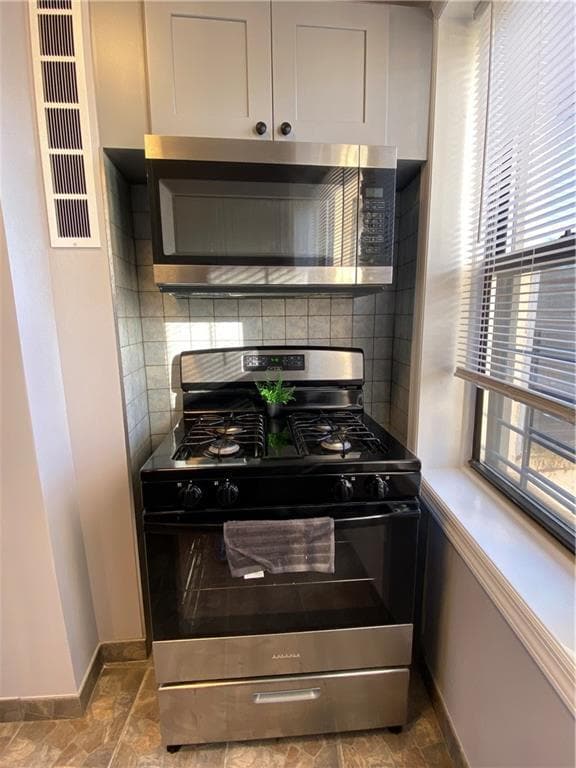 Building Photo - 2 Nicholas St