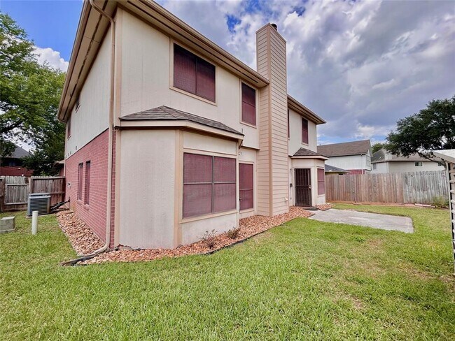 Building Photo - 2519 Silver Meadow Dr