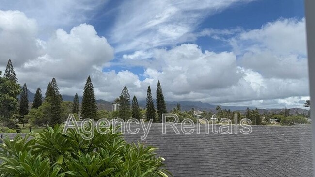 Building Photo - 427 Paumakua Pl