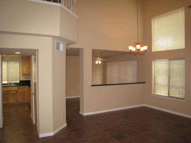 Building Photo - Nicely updated and well maintained home in the Meadowhawk subdivision!