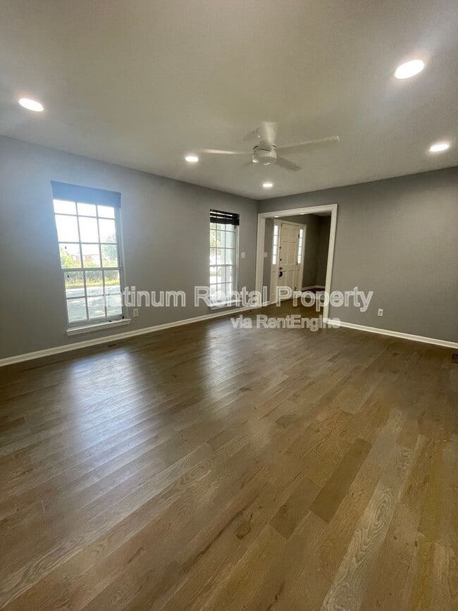 Building Photo - 3757 Peachtree Corners Cir