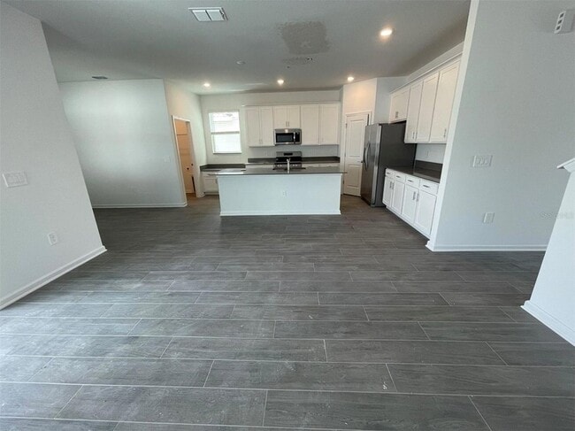 Building Photo - 6241 Blissful St