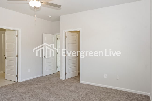 Building Photo - 156 Fenwick Pl