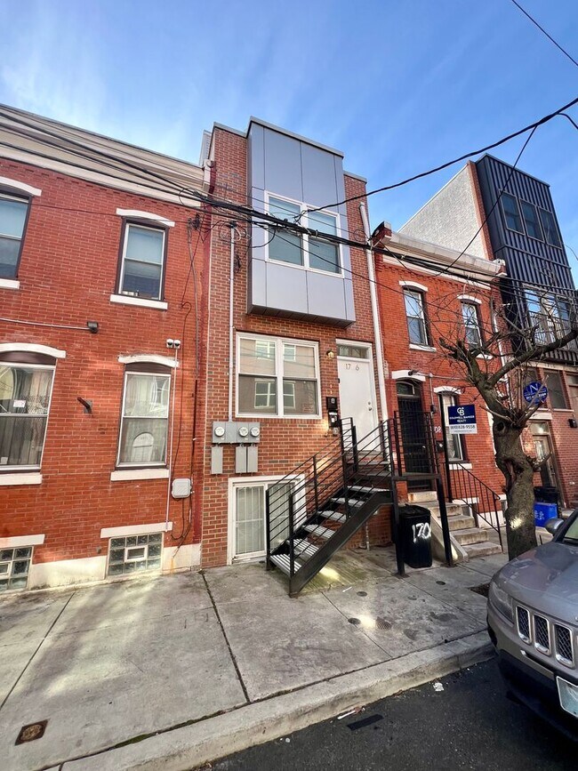 Building Photo - 1706 Arlington St