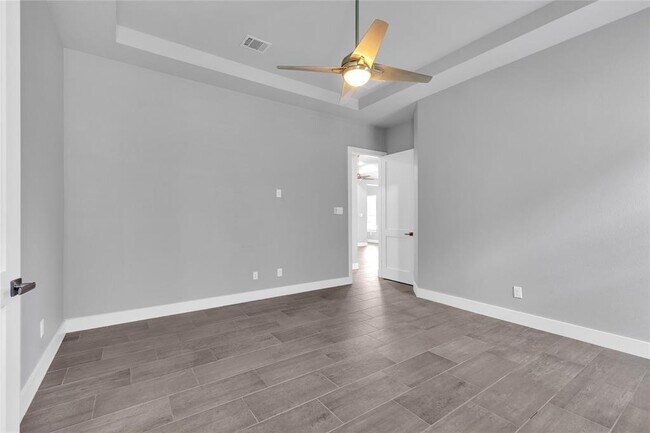 Building Photo - 1209 Sue Ann Rose Dr
