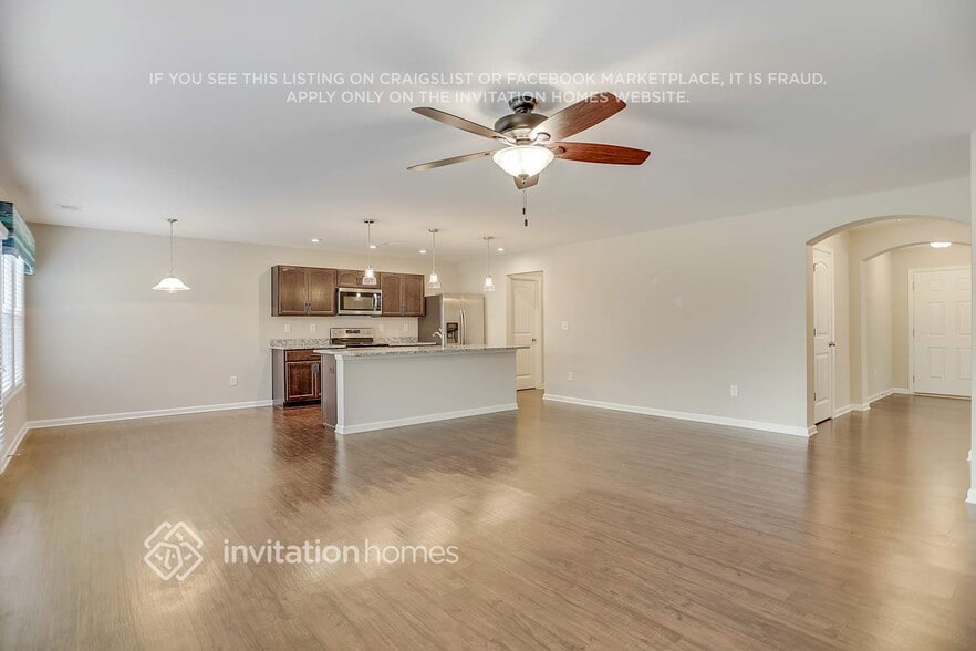 Building Photo - 351 Moonlit Trail