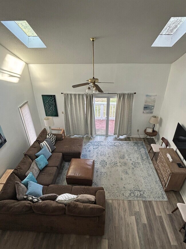 Building Photo - 3700 Golf Colony Ln