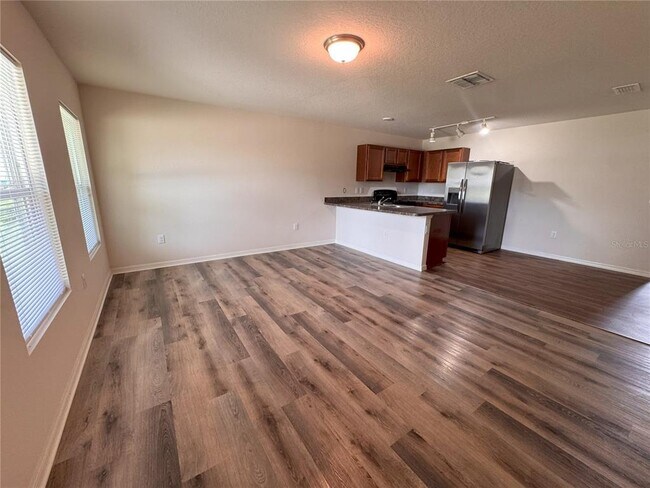Building Photo - 4109 Sugarfoot Dr