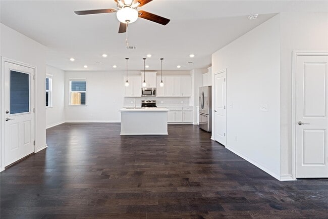 Building Photo - 316 Breccia Trl