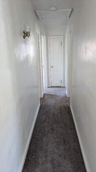 Building Photo - 623 Dudley Ave