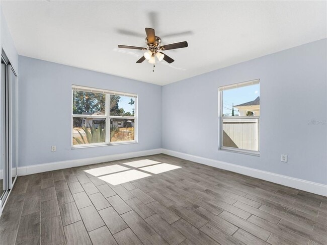 Building Photo - 207 W Broad St