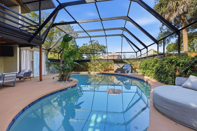 Building Photo - 13609 Heritage Way