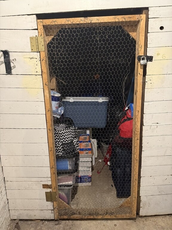 Building Photo - 21 Moon St