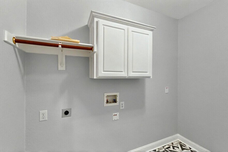 Utility room - 4509 Stargazer Dr