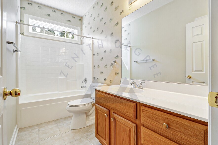 Building Photo - 11 Eagle Pointe Cir