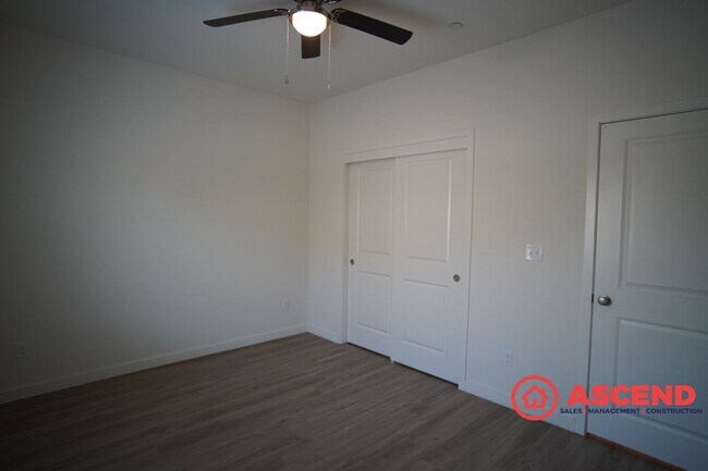 Building Photo - 8609 Frankie Lou St