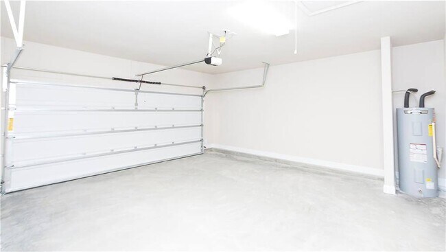 Building Photo - 10517 Sand Dune Ave