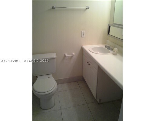 Building Photo - 1801 S Treasure Dr